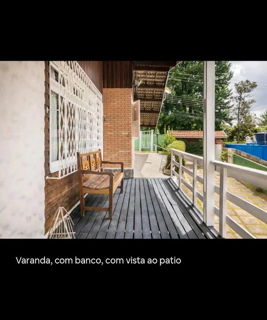 Quarto em Acomodações Particulares Suites E Quartos Casa Papai Noel Campos do Jordão